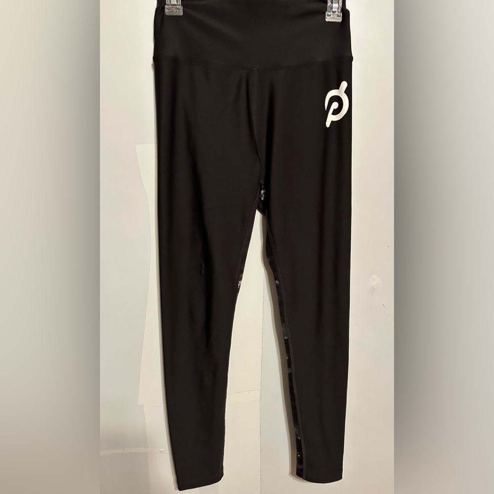Peloton leggings size large